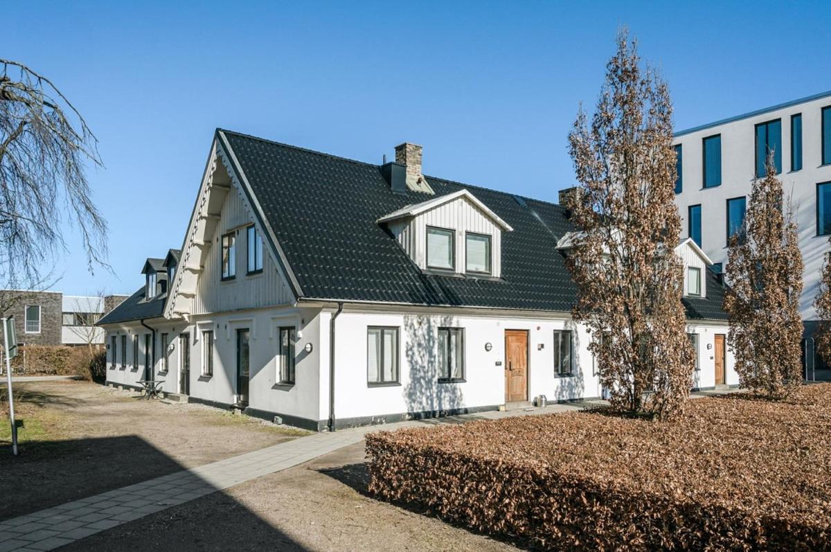 Bright Apartment In Park Environment Lund Exteriör bild